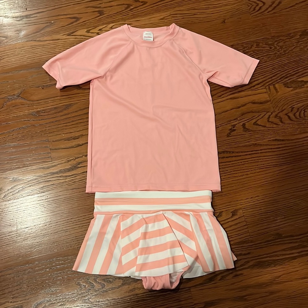 Hanna Andersson 2Pc Short Sleeve Rash Guard & Skirt Bottom
